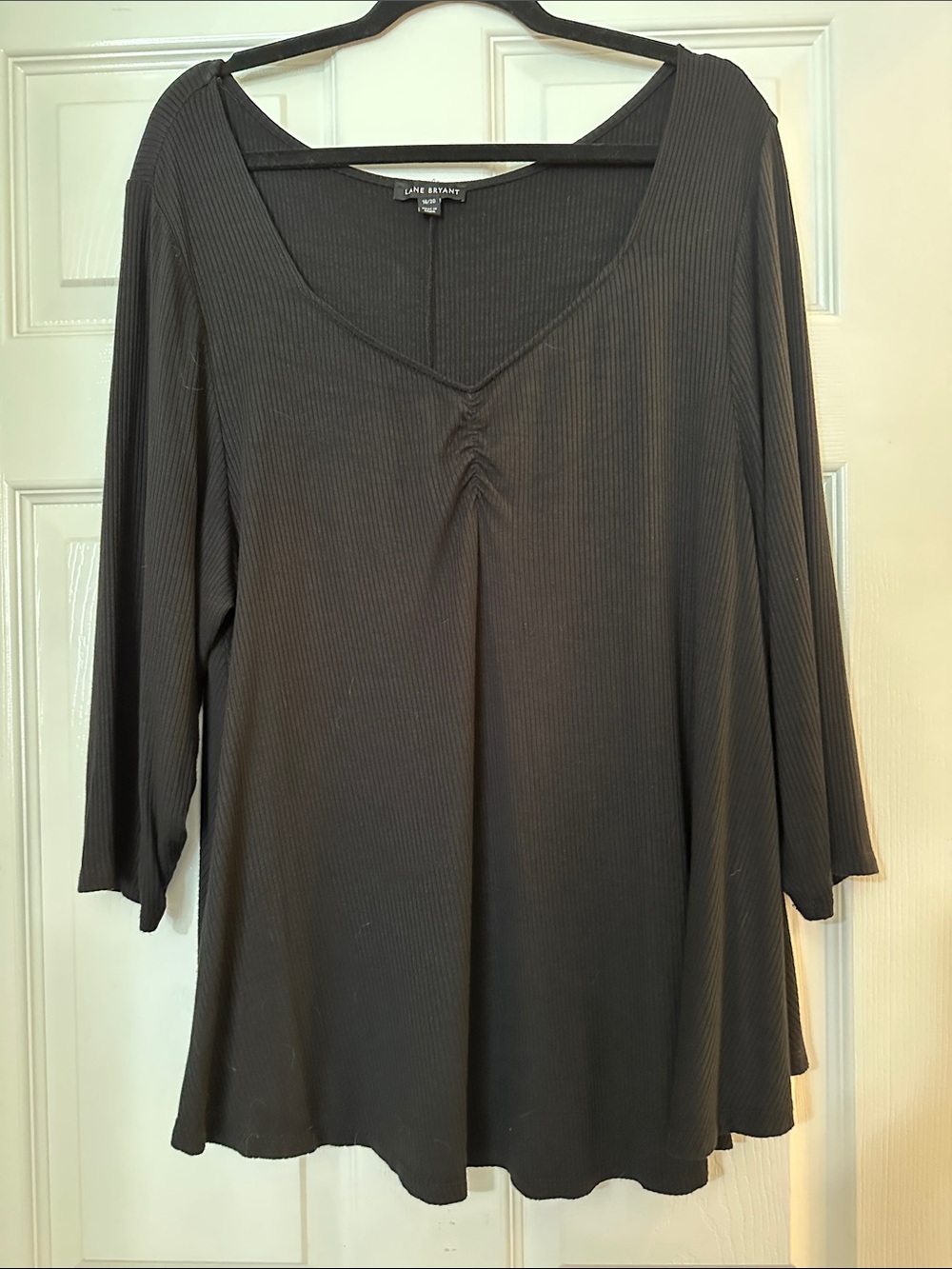 Lane Bryant Ribbed Black Sweetheart Neckline 3/4 Sleeve Swing Top 18/20